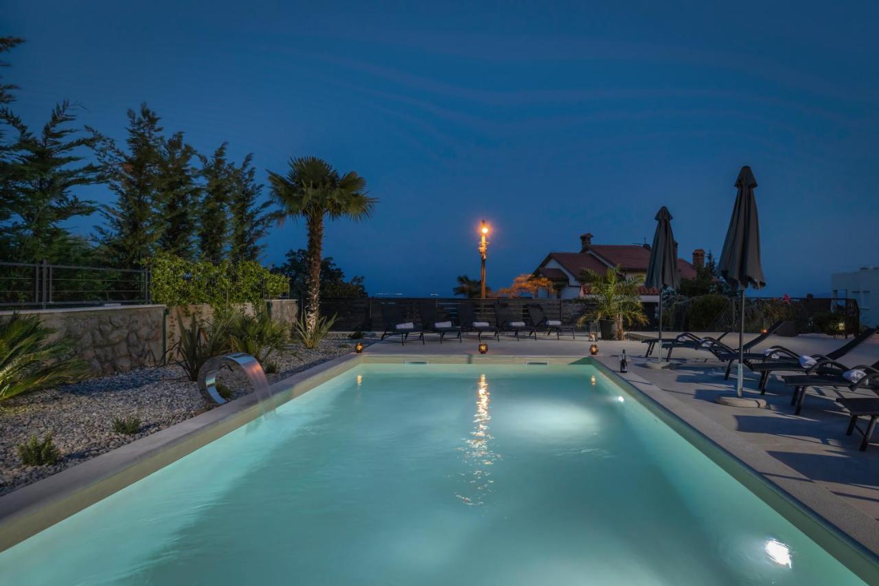 Villa Adriatic, Apartment Rebecca With Heated Swimming Pool, Sew View, Childrens Playground Ičići Esterno foto